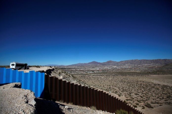 Environmental laws eased by USA for Mexico border wall