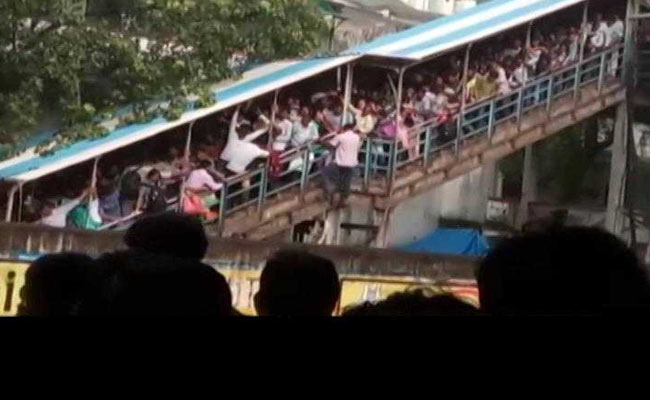 Elphinstone stampede: PIL filed in Bombay High Court to book railway officials in connection with the stampede