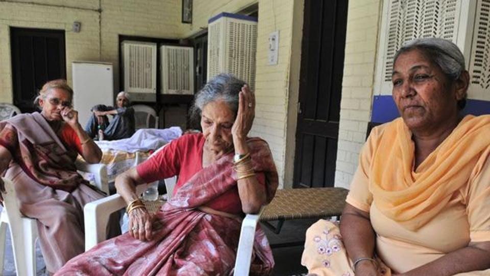 Law reviewed against abandonment and abuse of elderly parents
